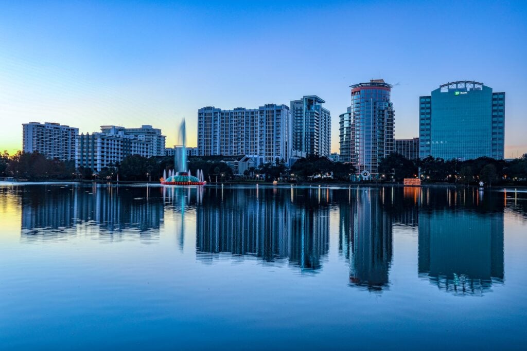 Lake Eola Park בדאונטאון אורלנדו
